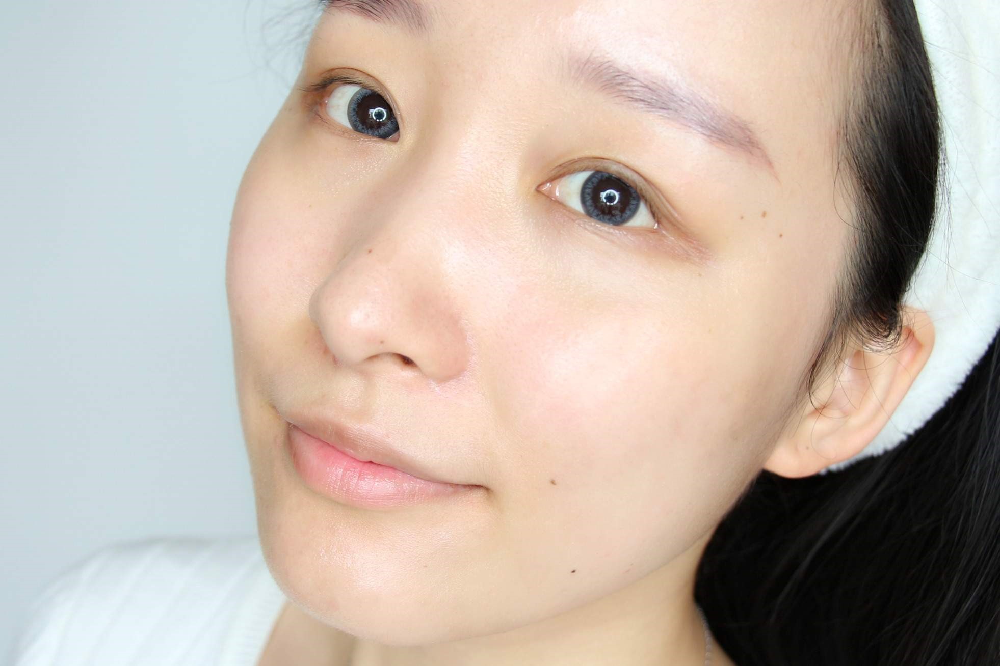 上海一空置店铺玻璃橱窗翻倒,致路人1死1伤!当地称正调查