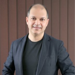 美国消费者信心连续两个月上升 但仍显低迷