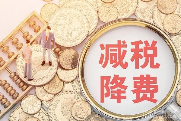 首届福建中青年美术书法作品双年展开幕