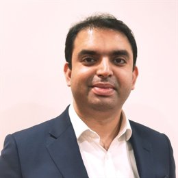 再破纪录！深港陆路口岸出入境旅客达102.71万人次